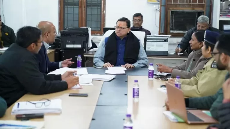 Uttarakhand Cabinet : जोशीमठ में 6 महीने तक पानी बिल माफ