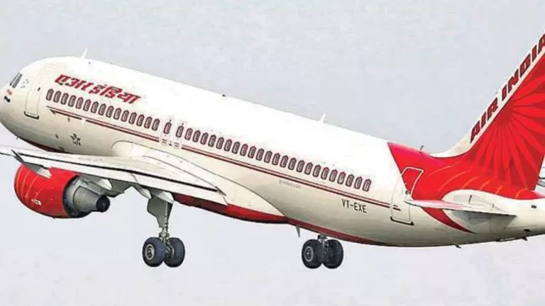 Air India Urination Case : पेशाब कांड को लेकर DGCA ने की सख्त कार्रवाई