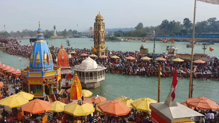 Mahashivratri 2023 : हरिद्वार में शिवभक्तों और कांवड़ियों की धूम