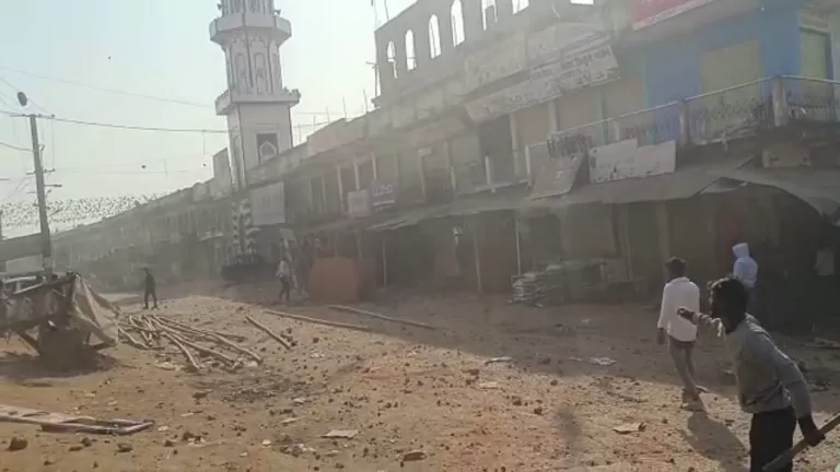 Jharkhand : पलामू में धार्मिक स्‍थल से पत्थरबाजी, धारा 144 लागू