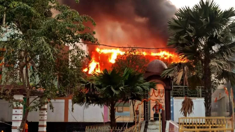 Patna Violence : पटना में फिर सुलगी आग, हालात पर काबू पाने में प्रशासन नाकाम