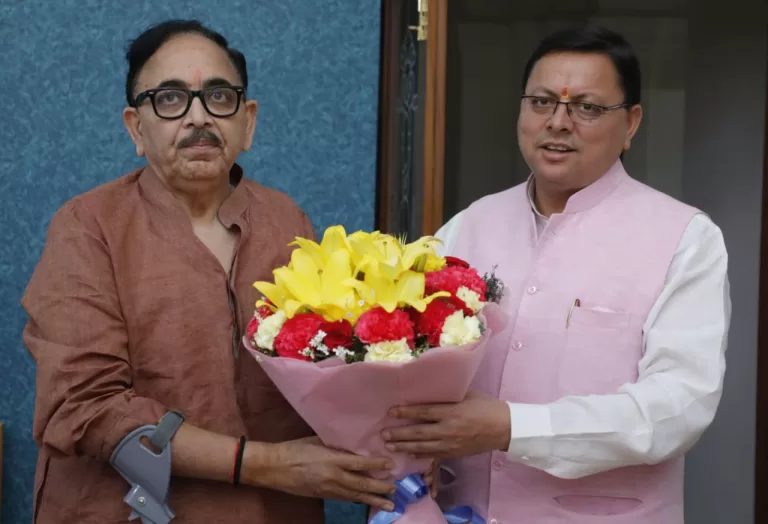 CM Visit Dehli : मुख्यमंत्री धामी ने केंद्रीय मंत्री डॉ महेन्द्र नाथ पाण्डेय से की शिष्टाचार भेंट