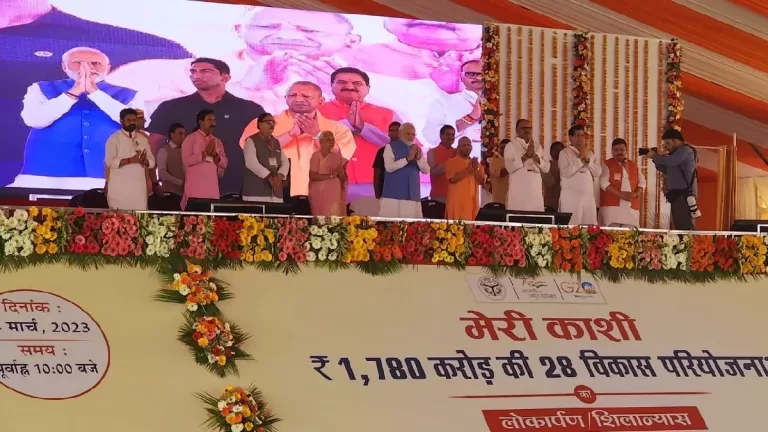 PM Modi in Varanasi : रोप-वे का PM करेंगे शिलान्यास; महिलाओं संग संवाद