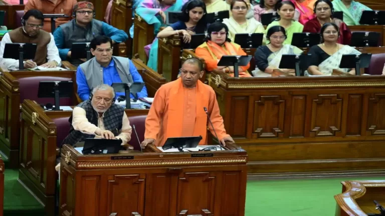 UP budget 2023-24 : CM योगी ने दिया विधानसभा में विपक्ष के आरोपों का जवाब