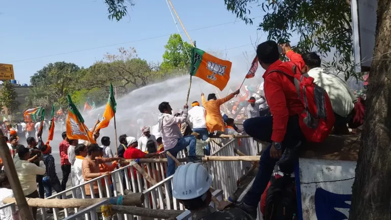 Jharkhand News : झारखंड में हेमंत सोरेन के खिलाफ भाजपा का प्रदर्शन