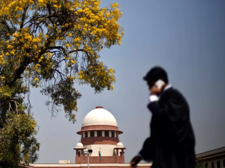 Atiq Ahmed case : अतीक अहमद हत्या मामले में अब पूर्व IPS अधिकारी पहुंचे SC