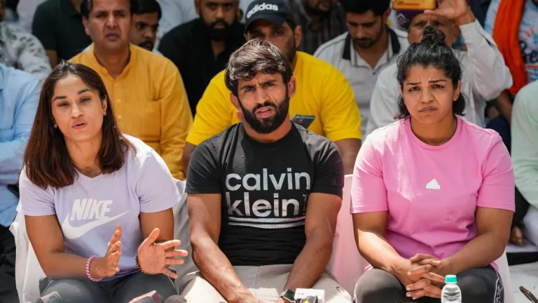 Wrestlers Protest : पहलवानों को SC ने निचली अदालत जाने का दिया निर्देश