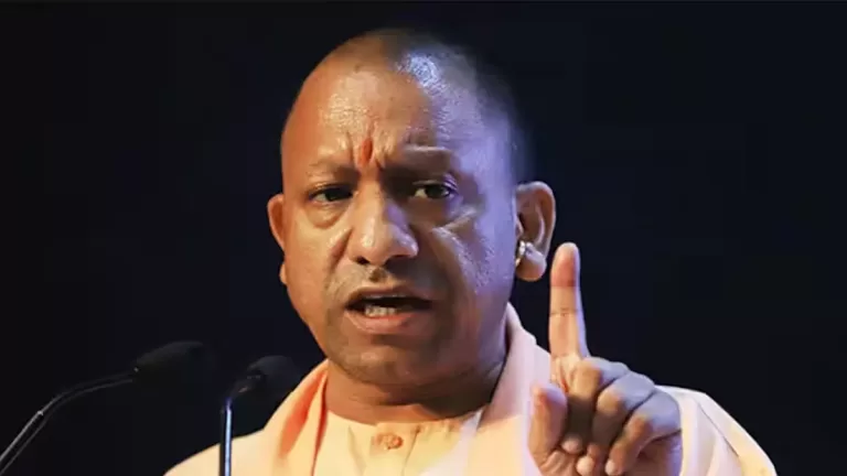 UP Politics : माफिया अतीक से मुक्त भूमि पर बने आवासों का सीएम ने किया लोकार्पण