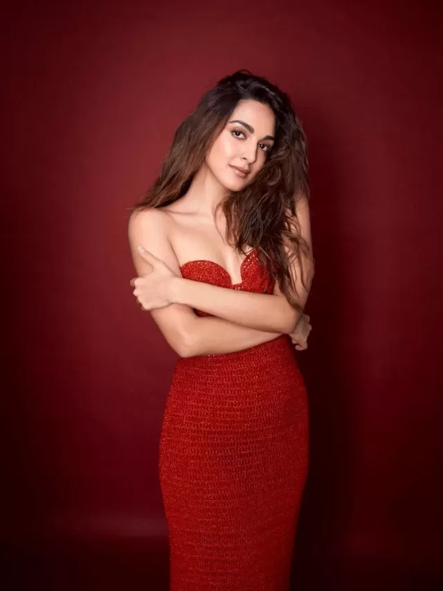 Kiara Advani Blooms In her Mini Ruffled Dress