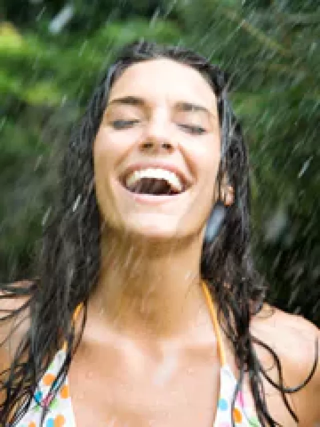 Monsoon makeup tips: Smudge-proof makeup during monsoon