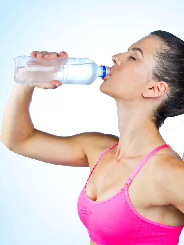 Best Essential Morning Drinks For Glowing Skin