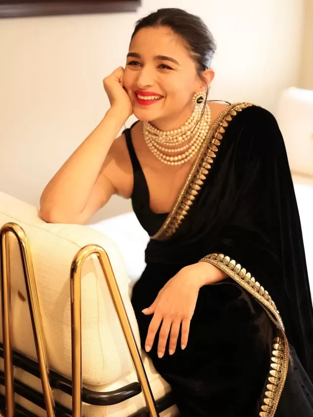 Alia Bhatt spells vintage elegance in black saree