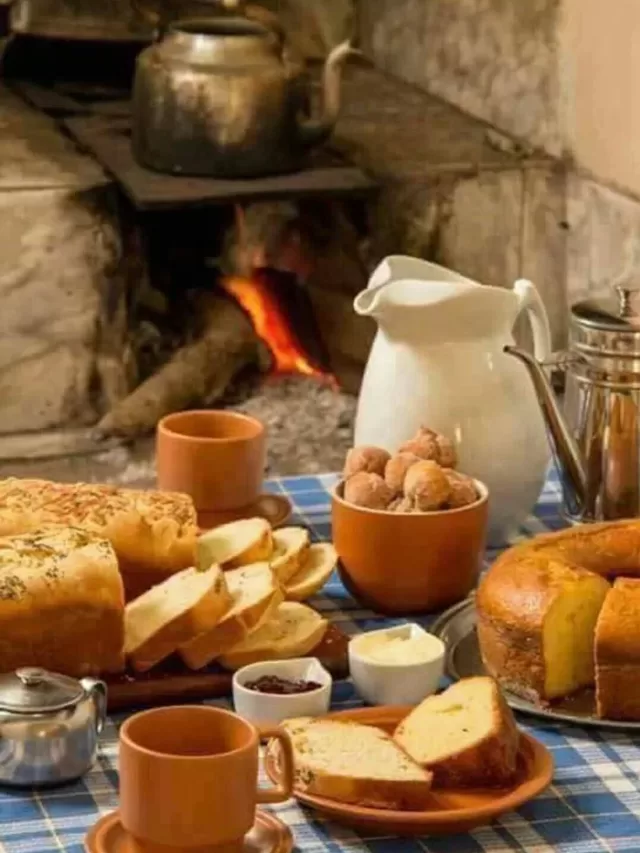 9 Foods You Should Never Eat With Tea