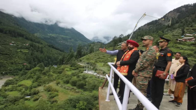 GOVERNOR GURMEET SINGH : राज्यपाल ने आपदाग्रस्त धराली और हर्षिल क्षेत्र का किया दौरा