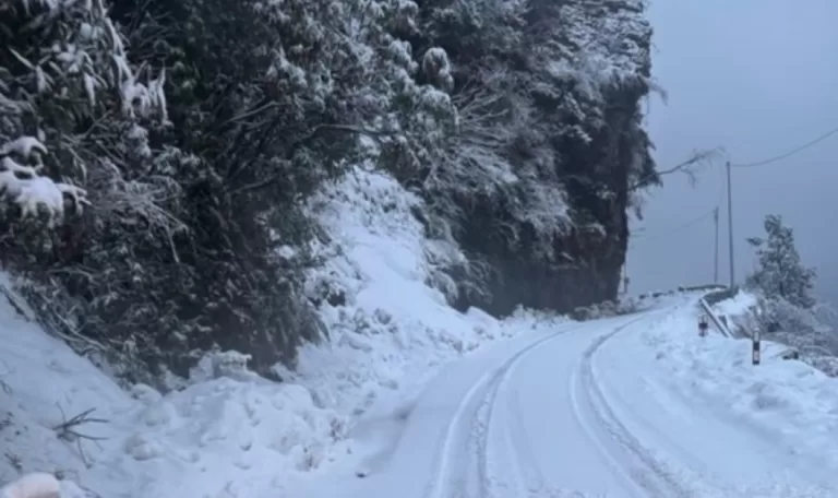 उत्तराखंड के पर्वतीय क्षेत्रों में बारिश-बर्फबारी के आसार, मैदानी इलाकों में रहेगा शुष्क मौसम